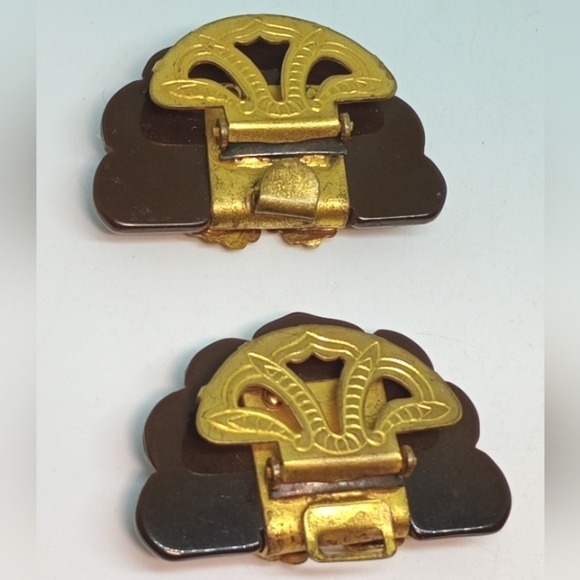 * vintage antique chocolate Bakelite brass leaves sash belt buckle clips - Picture 5 of 7